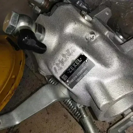 Ổn định hiệu suất với bộ phận bơm diesel Komatsu 6D170-5 chất lượng đảm bảo