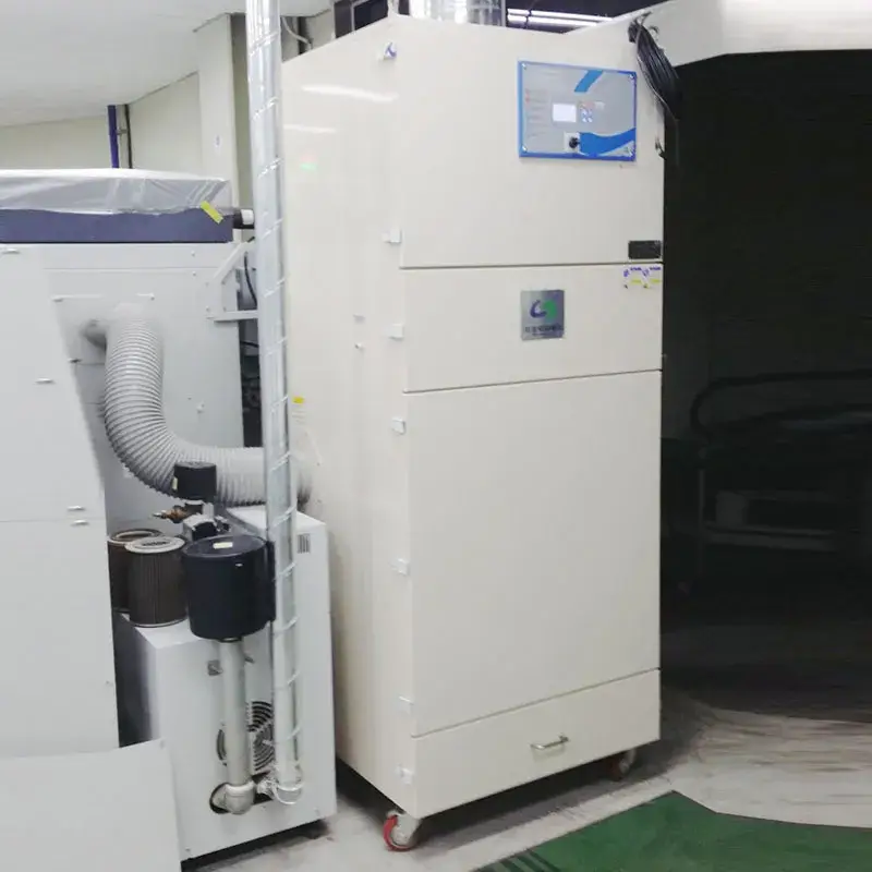 Máy hút bụi di động với động cơ PLC, hiệu suất cao và tính bền bỉ