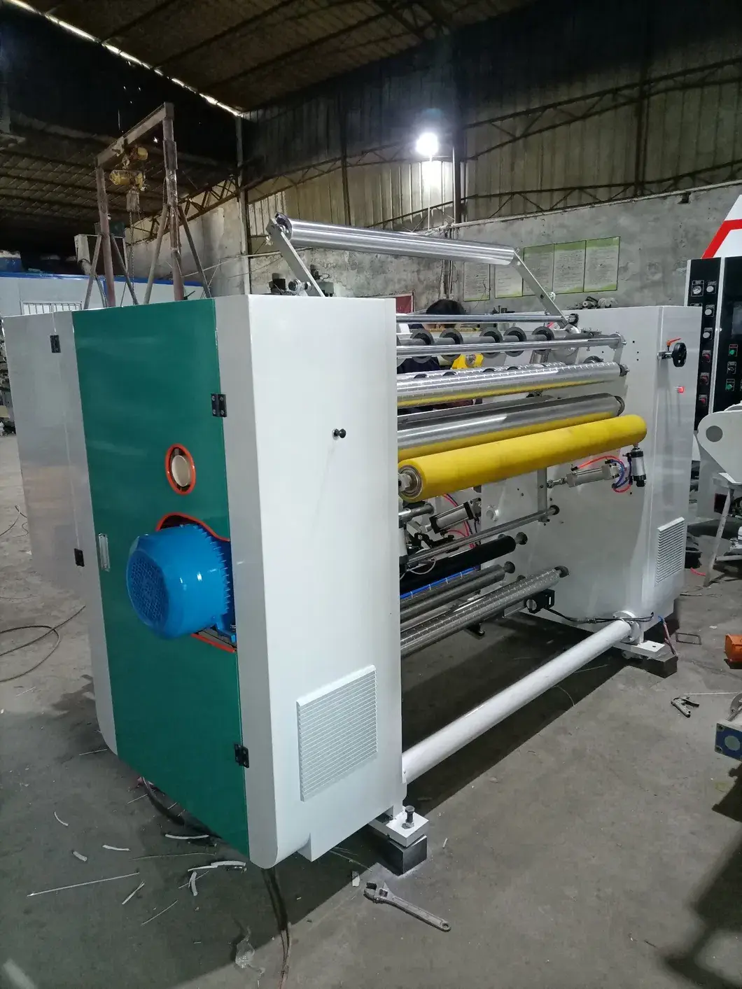 Máy cắt cuộn tự động vải không dệt, phim nhựa PE, BOPP, Pet, PVC và nhôm với tốc độ cao hình ảnh 14-description