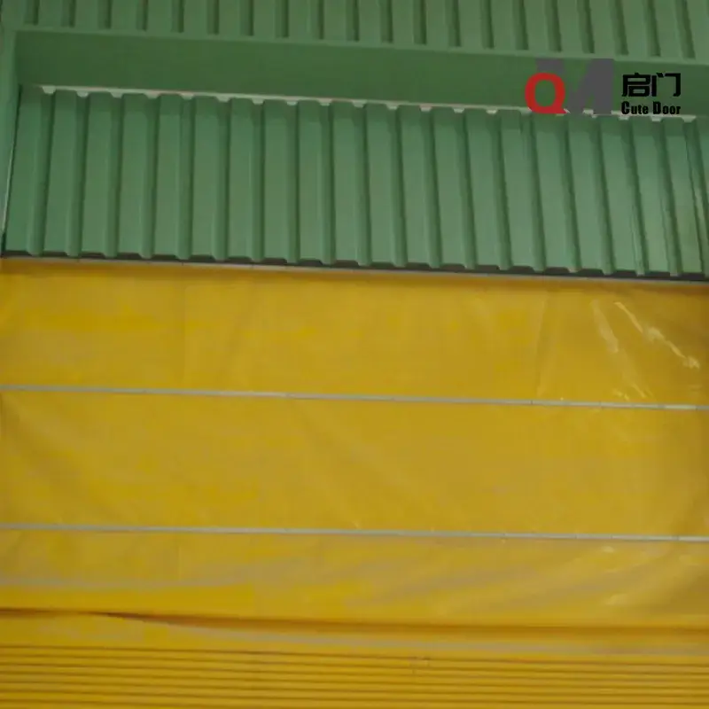 Cửa PVC xếp chồng tốc độ cao với sự đa dạng màu sắc tuỳ chỉnh