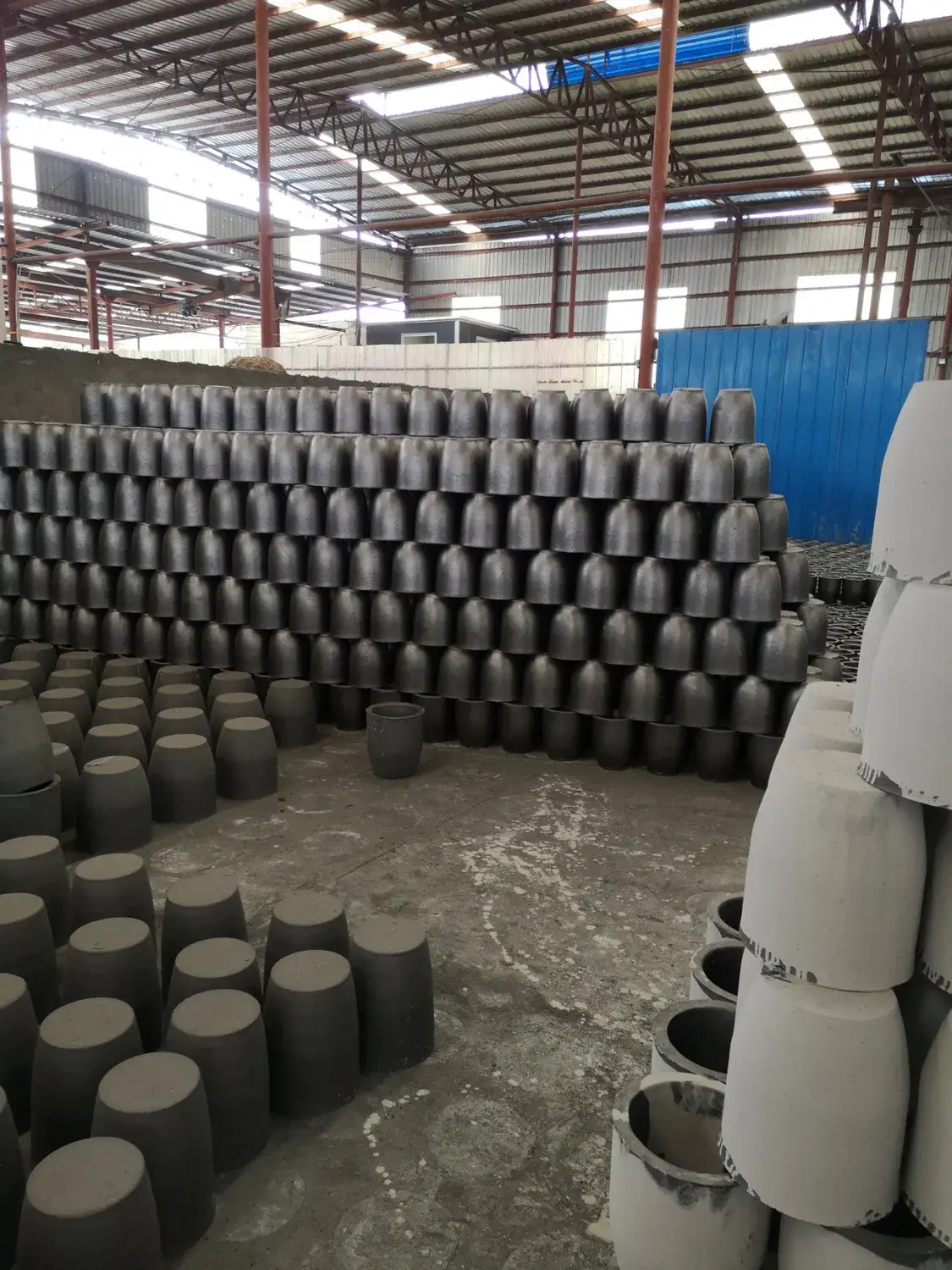 Silicon Carbide Khuôn Graphite Nấu Chảy với Nhiệt Độ Cao - Dung Tích 250kg và 350kg
