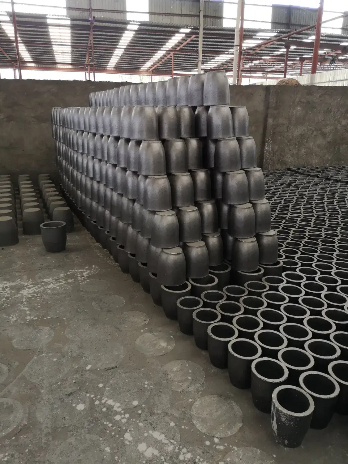 Silicon Carbide Khuôn Graphite Nấu Chảy với Nhiệt Độ Cao - Dung Tích 250kg và 350kg