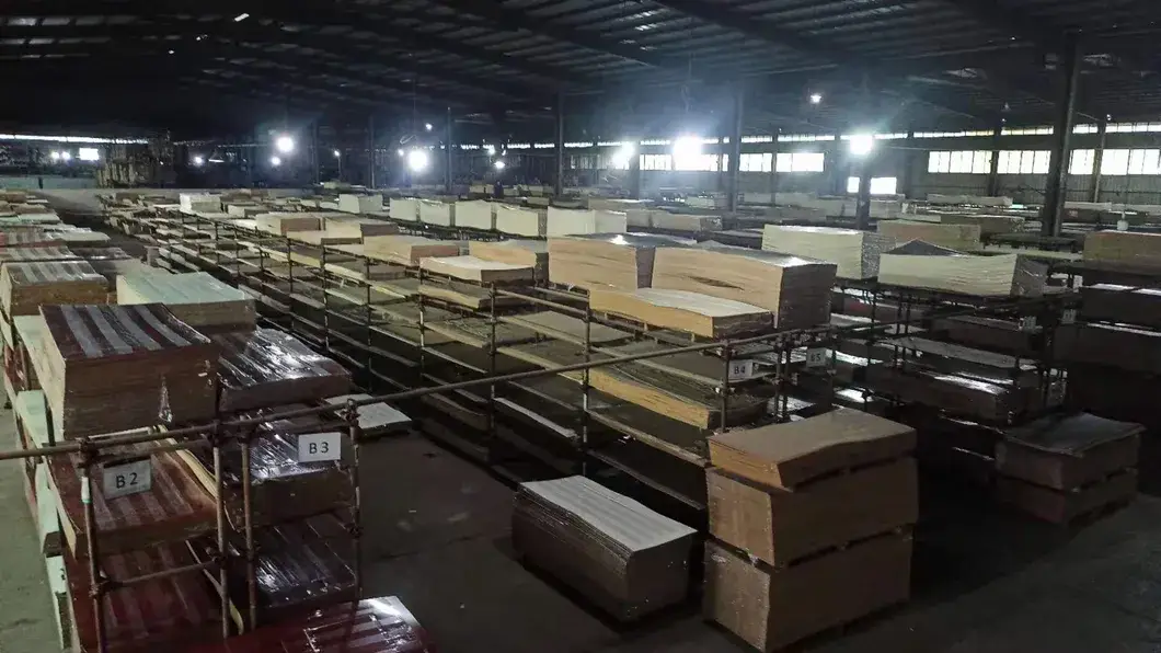 Các mẫu cửa trang trí nội thất bằng gỗ hiện đại đa dạng hình ảnh 20-description