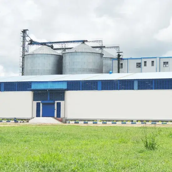 Thiết bị phay tự động cho sản xuất công nghiệp - Sản phẩm của Nhà máy Xử lý ngô Hồng Kông