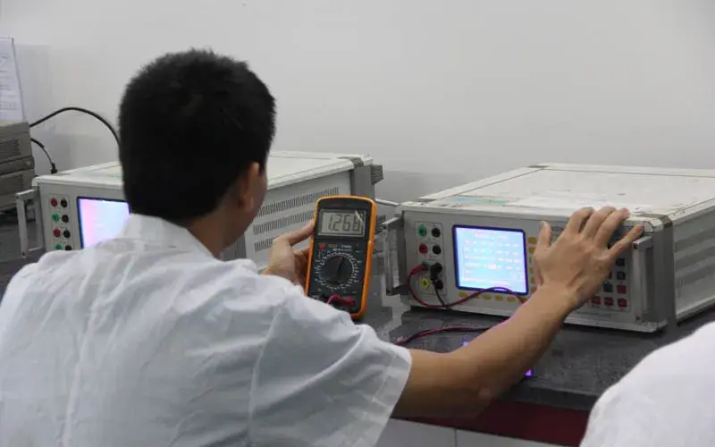 Bếp từ có tính năng khuấy tự động và điều khiển nhiệt độ số hình ảnh 33-description