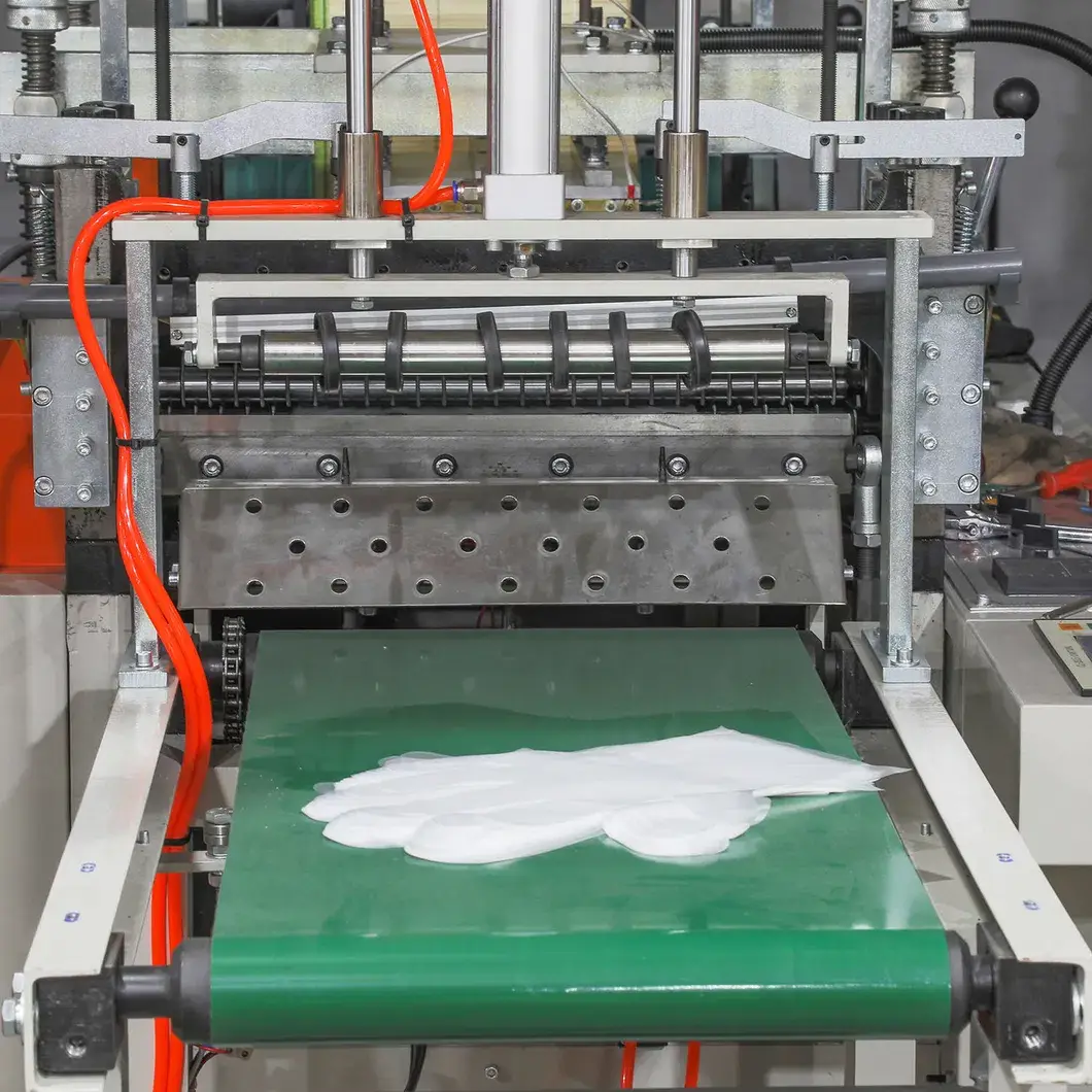 Máy sản xuất găng tay nhựa tự động với hiệu suất cao, sản phẩm đa lớp phổ biến hình ảnh 18-description