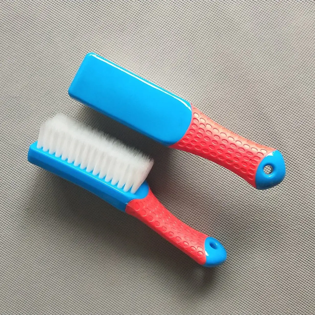 Chất lượng: Cọ Xe Nano với Tay Cầm Silicone Chống Trượt cho Nội Thất Ô Tô