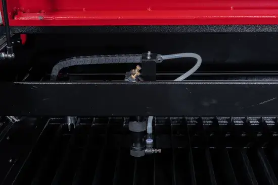Thiết bị CNC sợi laser chuyên dùng cho gỗ, công suất 100W, kích thước là 1610, đạt chuẩn chất lượng ISO 9001