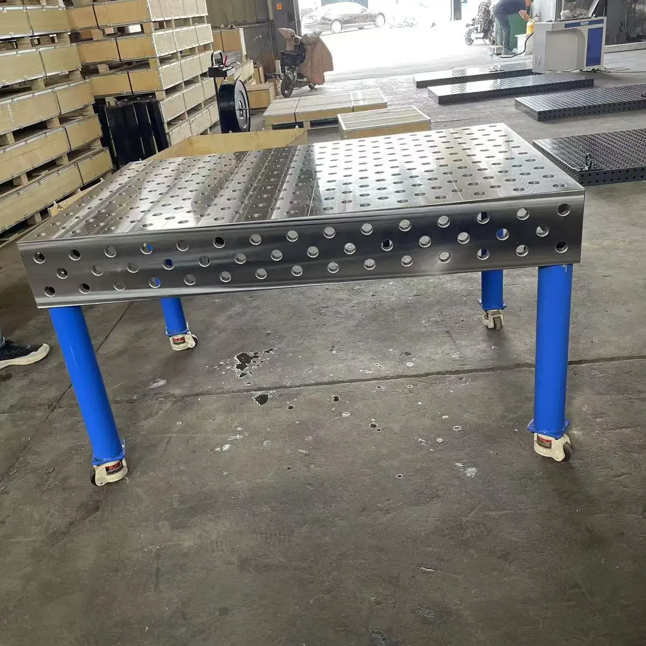 Bàn Hàn Kim Loại Công Nghiệp 3D Chứng Nhận CE Cung Cấp Bán Buôn D16/D28 Từ Nhà Sản Xuất Uy Tín