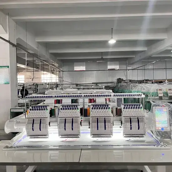 Máy thêu công nghiệp Trung Quốc ứng dụng công nghệ hiện đại, hỗ trợ thêu đa logo và kết nối máy tính