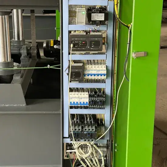 Áp dụng công nghệ mới để tạo panel gỗ hai lớp hiệu quả
