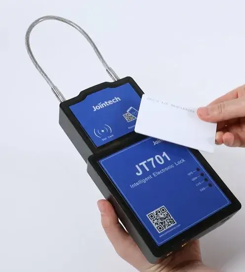 Giải pháp theo dõi GPS và niêm phong an toàn cho container và xe tải