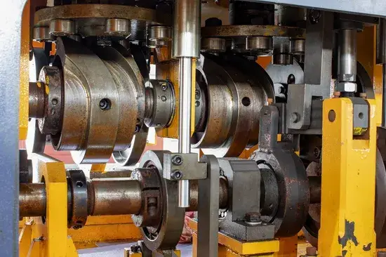 Máy tạo hình cốc vuông với hiệu suất nhanh chóng hoàn toàn Lf-90
