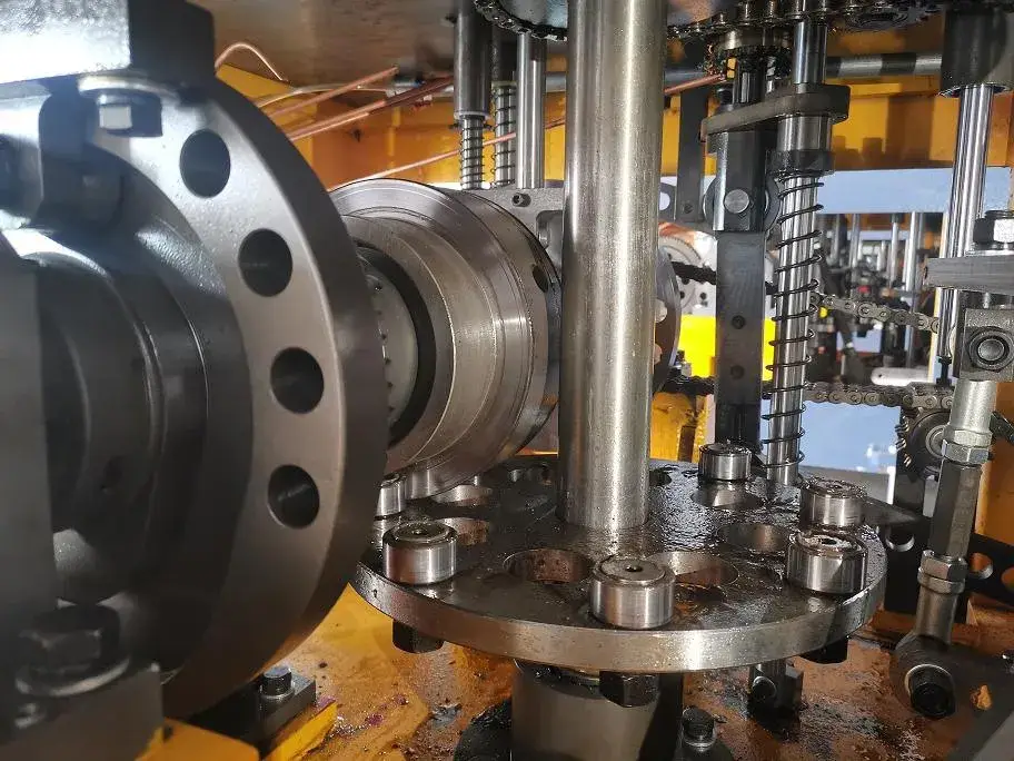 Máy tạo hình cốc vuông với hiệu suất nhanh chóng hoàn toàn Lf-90 hình ảnh 13-description