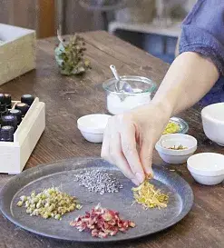 Được sản xuất trực tiếp - Nến thơm hình dâu tây với hương ngọt ngào hình ảnh 32-description
