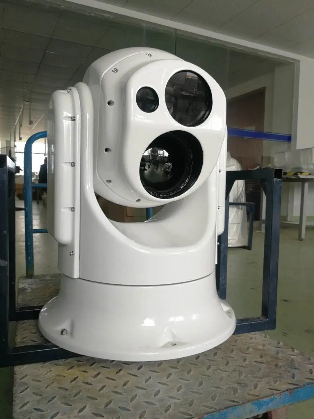Camera video kép nhiệt PTZ ổn định với công nghệ Gyro trên tàu biển