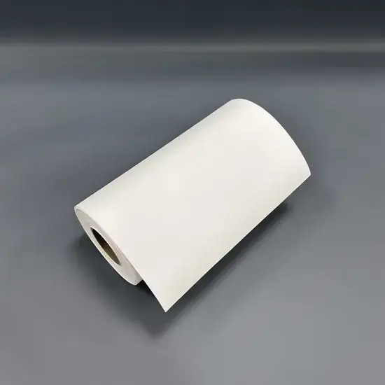 Cuộn nhãn dán phim PP tổng hợp màu trắng mờ, chống nước, phù hợp cho máy in phun, có tính năng tự dính
