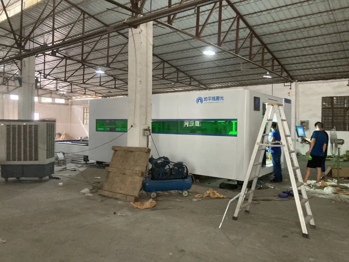 Máy cắt laser Maxphotonics Trung Quốc Dpx-J3015 công suất mạnh - Giải pháp tối ưu cho sản xuất công nghiệp