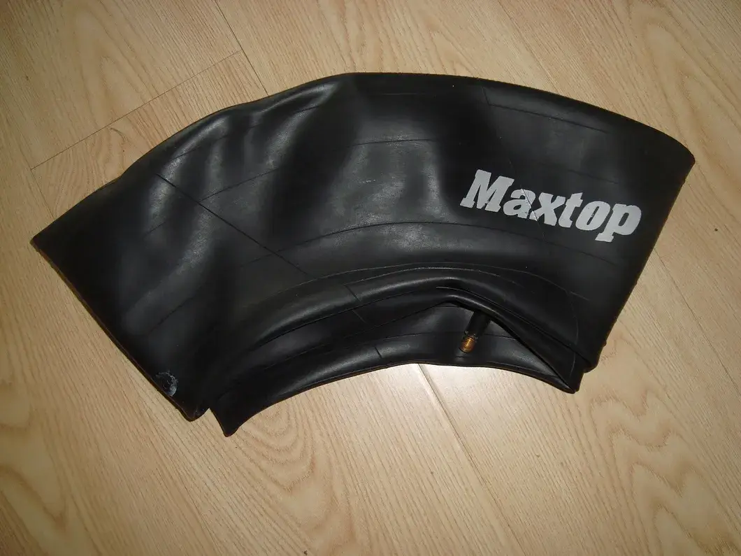 Lốp cao su cho xe tải Butyl Maxtop - Lựa chọn tốt nhất cho phương tiện vận chuyển của bạn hình ảnh 13-description
