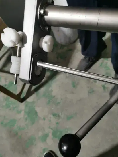 Máy nhồi xúc xích định lượng cơ khí từ nhà sản xuất uy tín