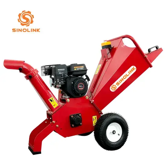 Máy băm gỗ di động 6.5HP: Sử dụng thùng xăng và bánh xe lớn off-Road