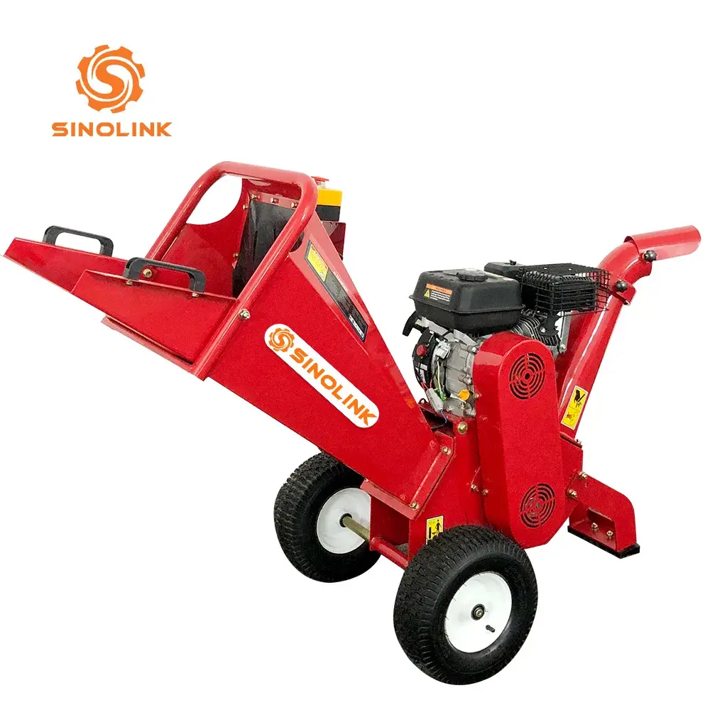 Máy băm gỗ di động 6.5HP: Sử dụng thùng xăng và bánh xe lớn off-Road