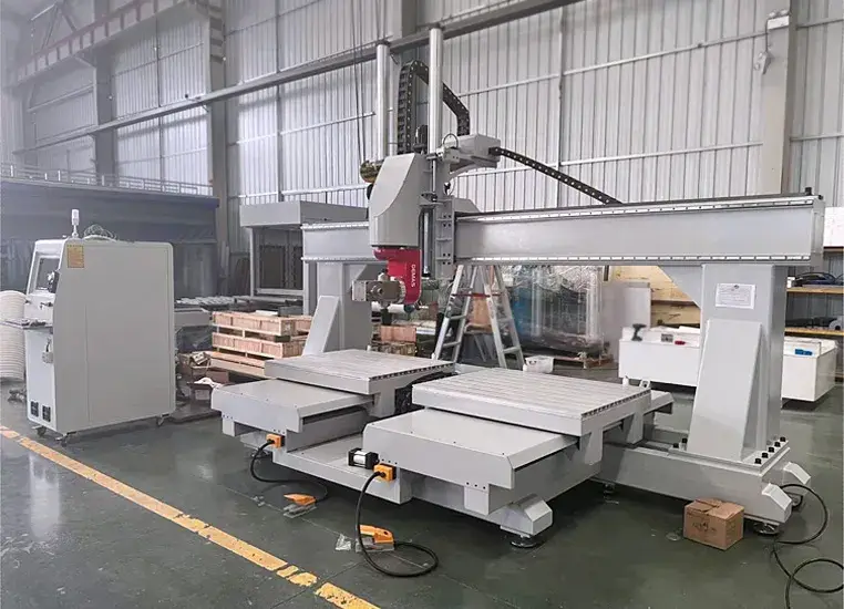 Máy Khắc Gỗ Đa Chức Năng Với Động Cơ Gear PLC và Công Nghệ 3D Mới - Máy Router Gỗ CNC 5 Trục