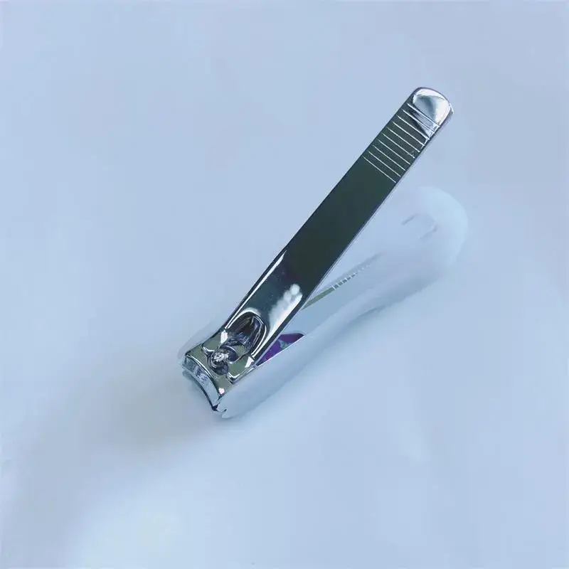 Bộ cắt móng tay nhựa Nhật Bản tiện lợi với chức năng chống bắn và kho lưu trữ epoxy