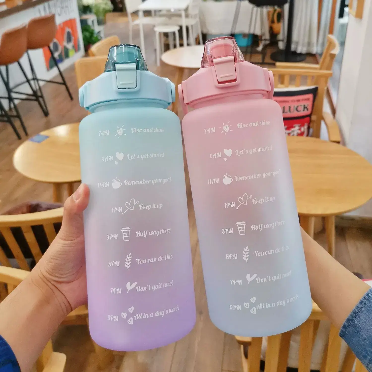 Chai nước thể thao 2L cùng ống hút sáng tạo - Bình jug nhựa PC chất lượng cao