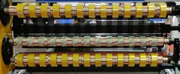 Máy tự động cắt và cuốn băng dính điện dùng cho sản phẩm OPP BOPP