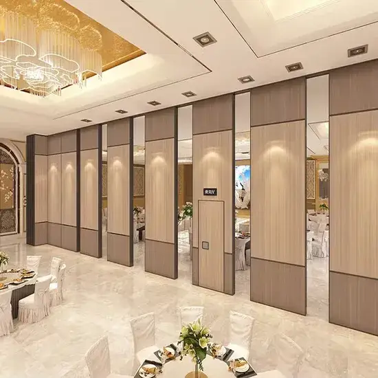 Vách ngăn văn phòng khung nhôm cửa phòng họp - Giải pháp panel cách âm và di động