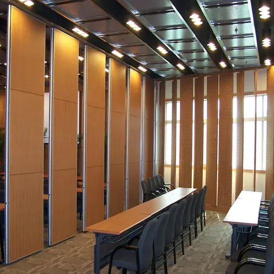 Vách ngăn văn phòng khung nhôm cửa phòng họp - Giải pháp panel cách âm và di động