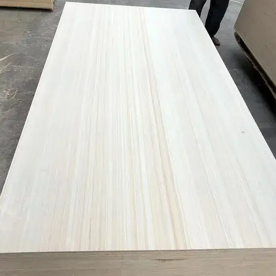 Cửa Okoume Sapele Plywood - Kích Thước 930X2150X2.4mm