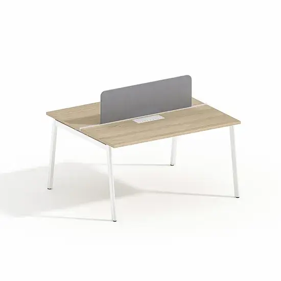 Thiết kế văn phòng mở và góc làm việc ngăn cách với cubicle