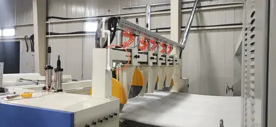 Thiết bị sản xuất địa kỹ thuật không dệt: máy mở đầu, máy mở trước và máy chính