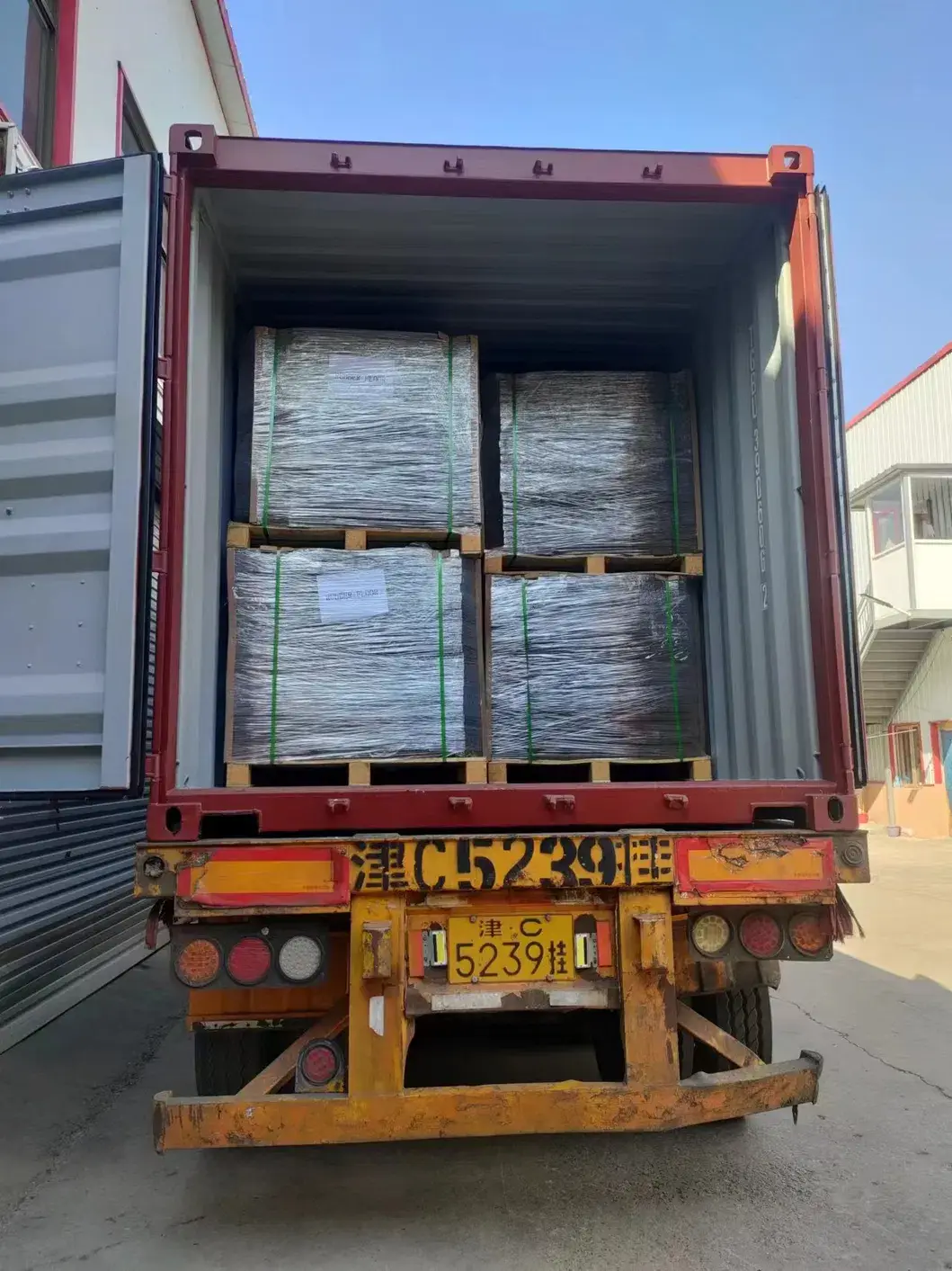 Lối đi ngoại thất thiết kế hình xương chó từ gạch cao su liên kết hình ảnh 27-description