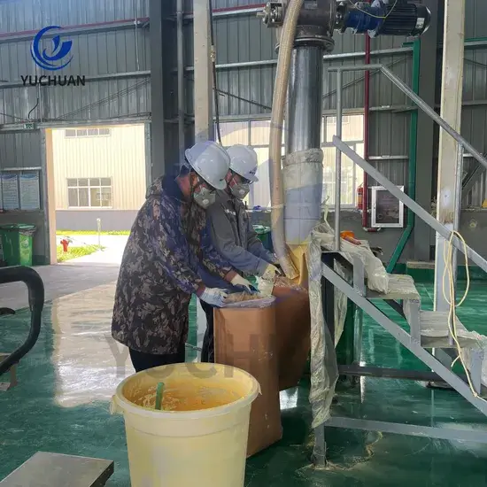 Phụ gia nhựa ADC AC: Giải pháp tạo bọt Azodicarbonamide cho quy trình sản xuất PVC thổi khí và giày dép