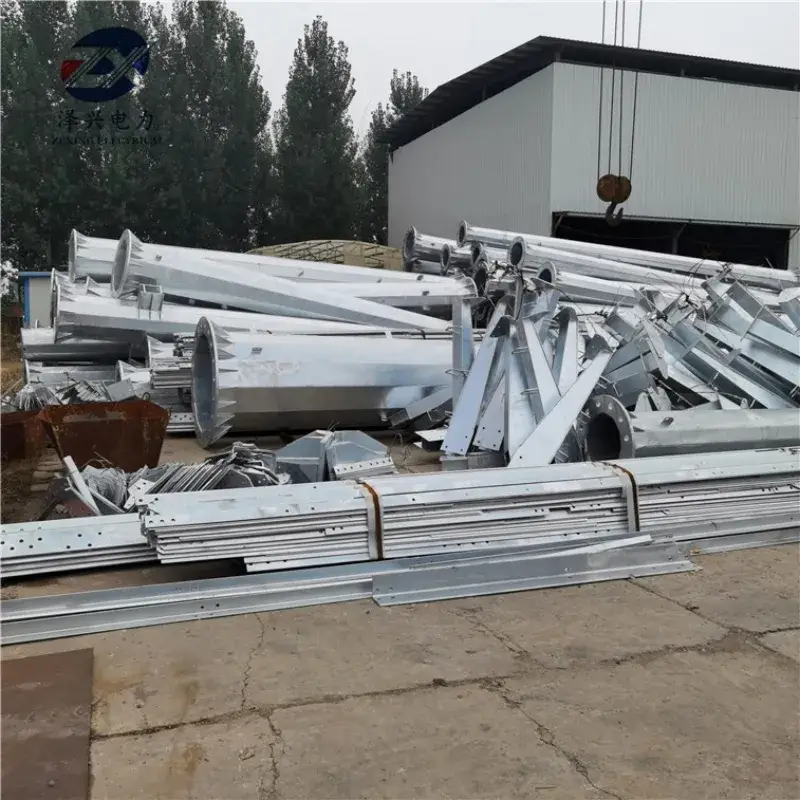 Ứng dụng cột điện thép mạ kẽm trong hệ thống truyền tải và phân phối điện