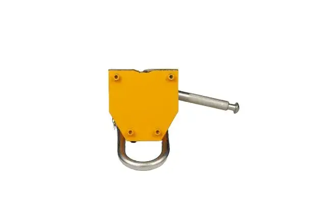 Máy nâng 2000kg chuyên dụng cho nhu cầu công nghiệp đa dạng