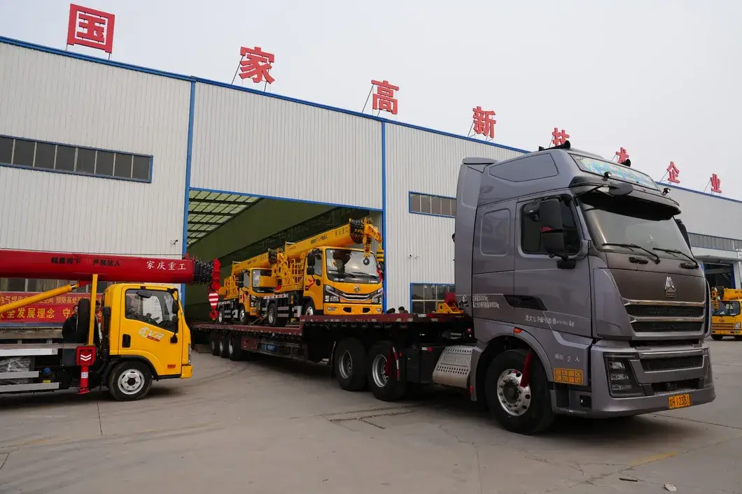 Xe nâng cần cẩu chạy bằng dầu diesel, đạt tiêu chuẩn CE, hoạt động hiệu quả tại độ cao 28 mét hình ảnh 29-description
