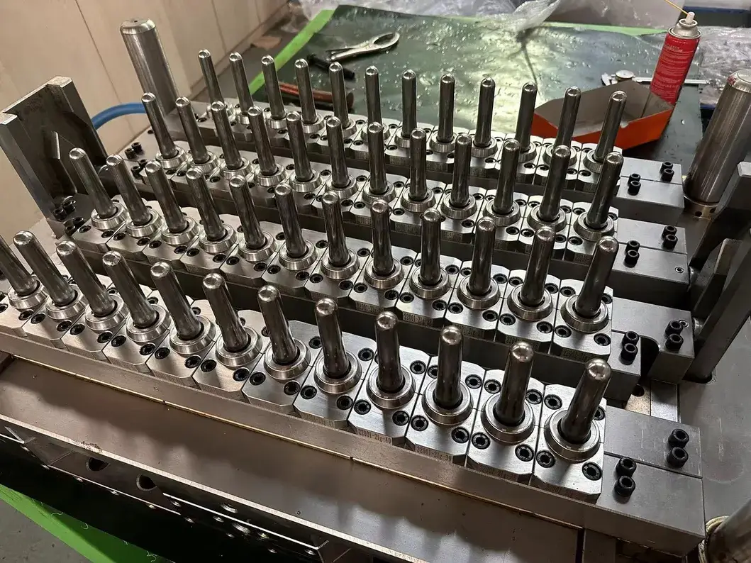 Bình sữa Mold nhựa chất lượng cao theo yêu cầu chuyên nghiệp hình ảnh 20-description