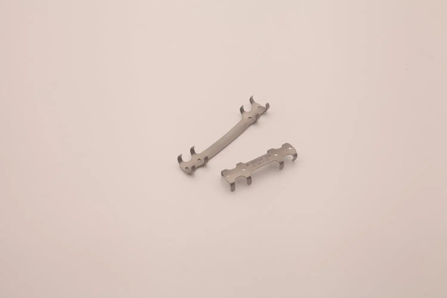 Gói tiệt trùng titanium chất lượng cao cho phẫu thuật cấy ghép xương sườn