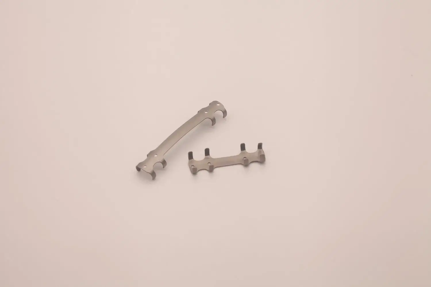 Gói tiệt trùng titanium chất lượng cao cho phẫu thuật cấy ghép xương sườn