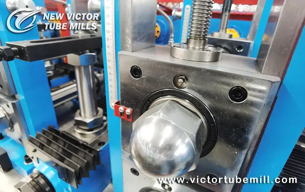 Hệ thống con lăn linh hoạt cho việc điều chỉnh kích thước một cách linh hoạt và nhanh chóng hình ảnh 18-description
