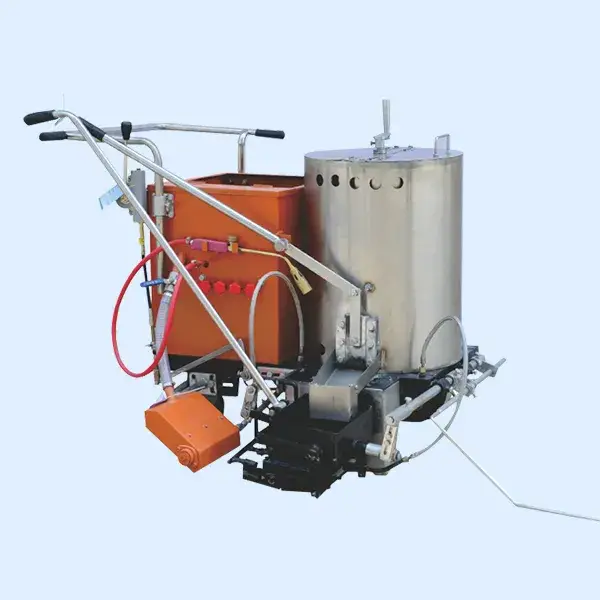 Máy đánh dấu đường RF-655 sử dụng công nghệ nóng chảy tự hành