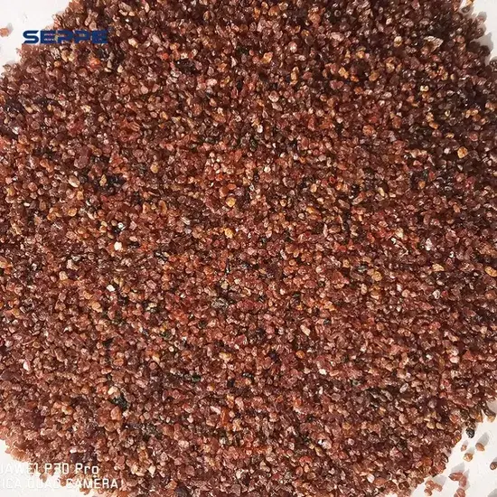 Cát garnet đỏ - Giải pháp hoàn hảo cho công việc phun cát và cắt bằng nước