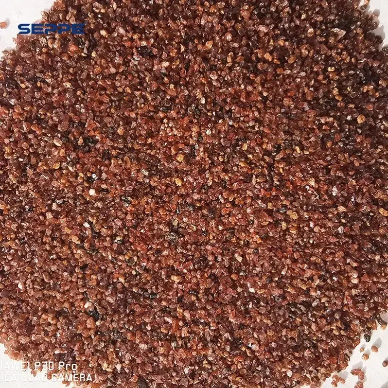 Cát garnet đỏ - Giải pháp hoàn hảo cho công việc phun cát và cắt bằng nước