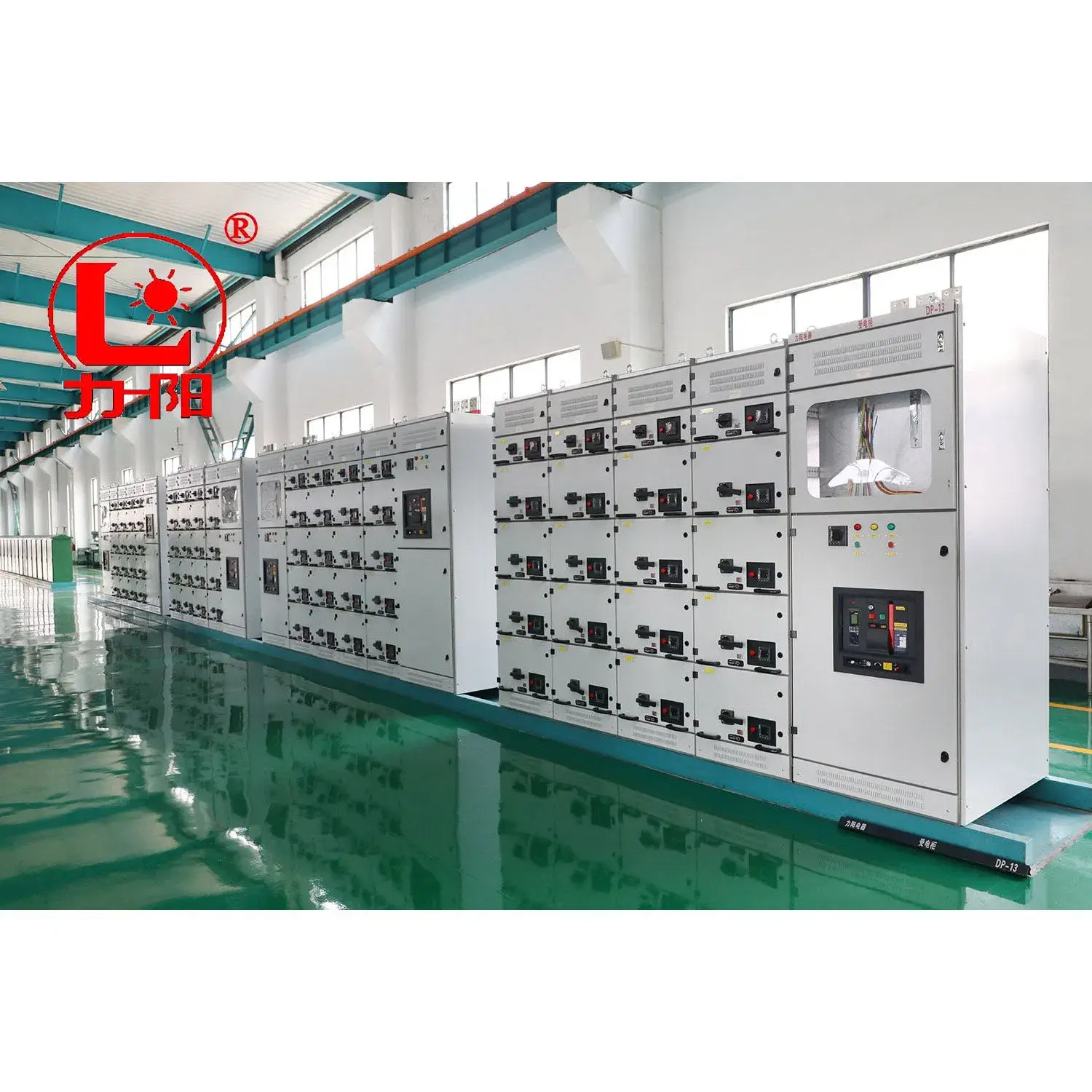 Bảng phân phối điện gỗ Liyang DC tháo rời, chuyển đổi điện áp thấp