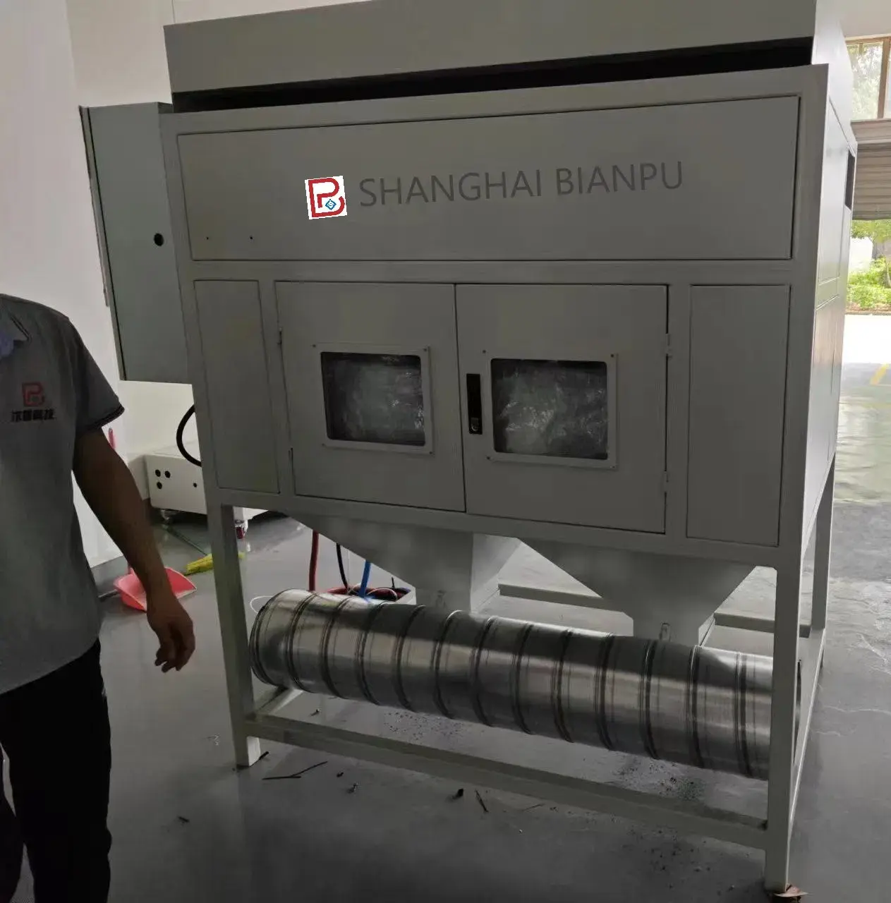 Máy phun sơn nhỏ – Lựa chọn hoàn hảo cho việc thử nghiệm mẫu thiết bị phun nhiệt buồng phun bột sơn
