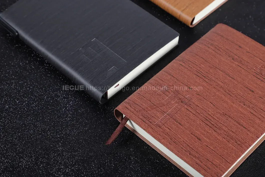 Notebook bìa mềm với thiết kế logo phong cách dành cho cả nam và nữ hình ảnh 13-description